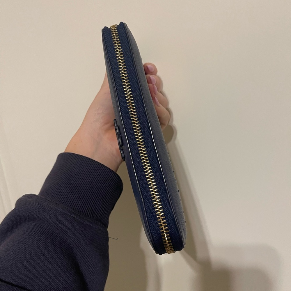 Tory Burch leather wallet - Picture 3 of 8